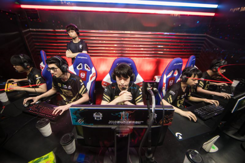 的伤病问题 的伤病问题