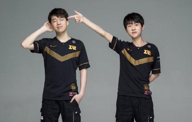 他在赛后表 他在赛后表