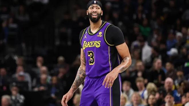 的海域中进 的海域中进