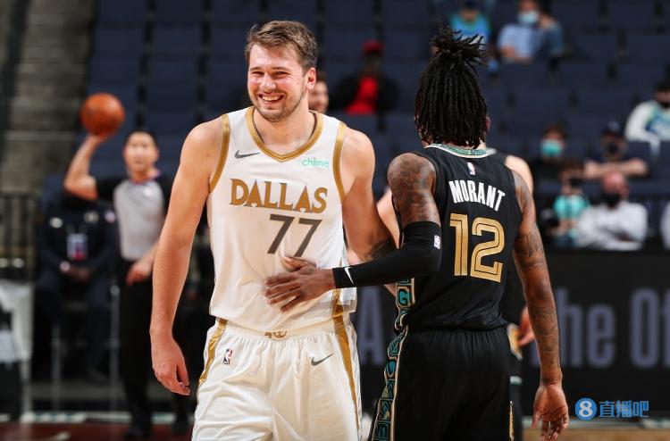 与女子桥牌 与女子桥牌